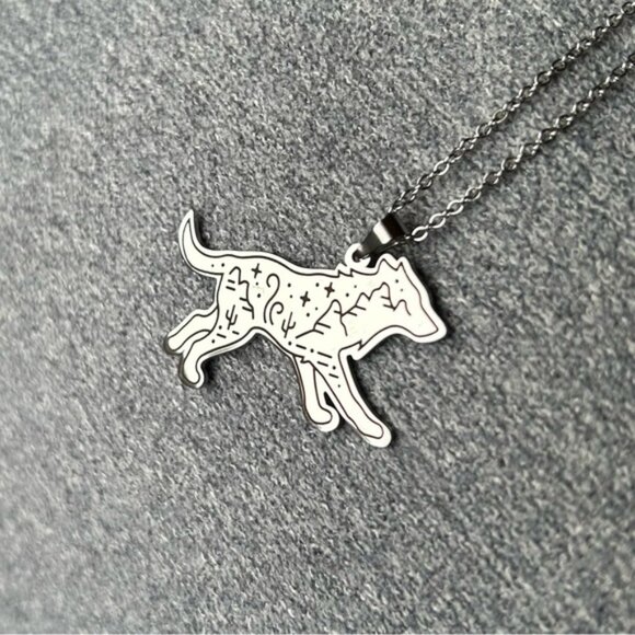 None Other - Wolf Silhouette Stainless Steel Pendant ~ Adjustable Necklace ~ Brand New